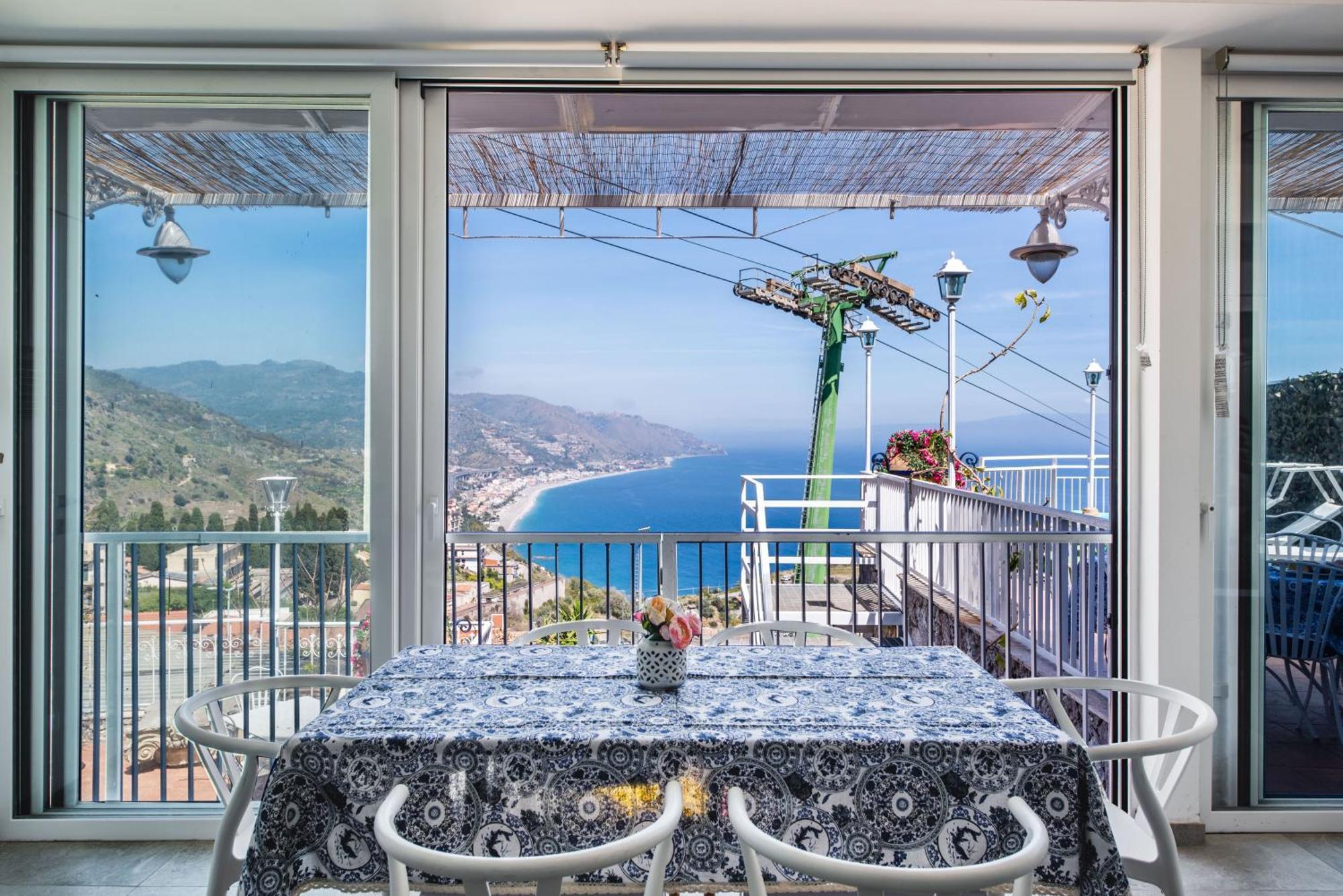 Dream View Suites Taormina Eksteriør billede
