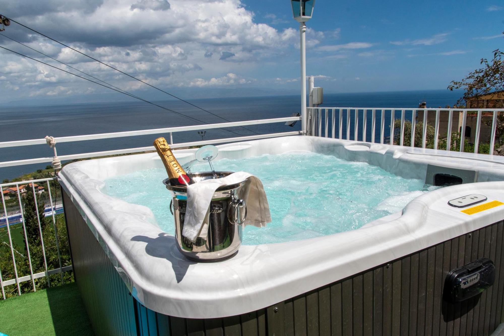 Dream View Suites Taormina Eksteriør billede