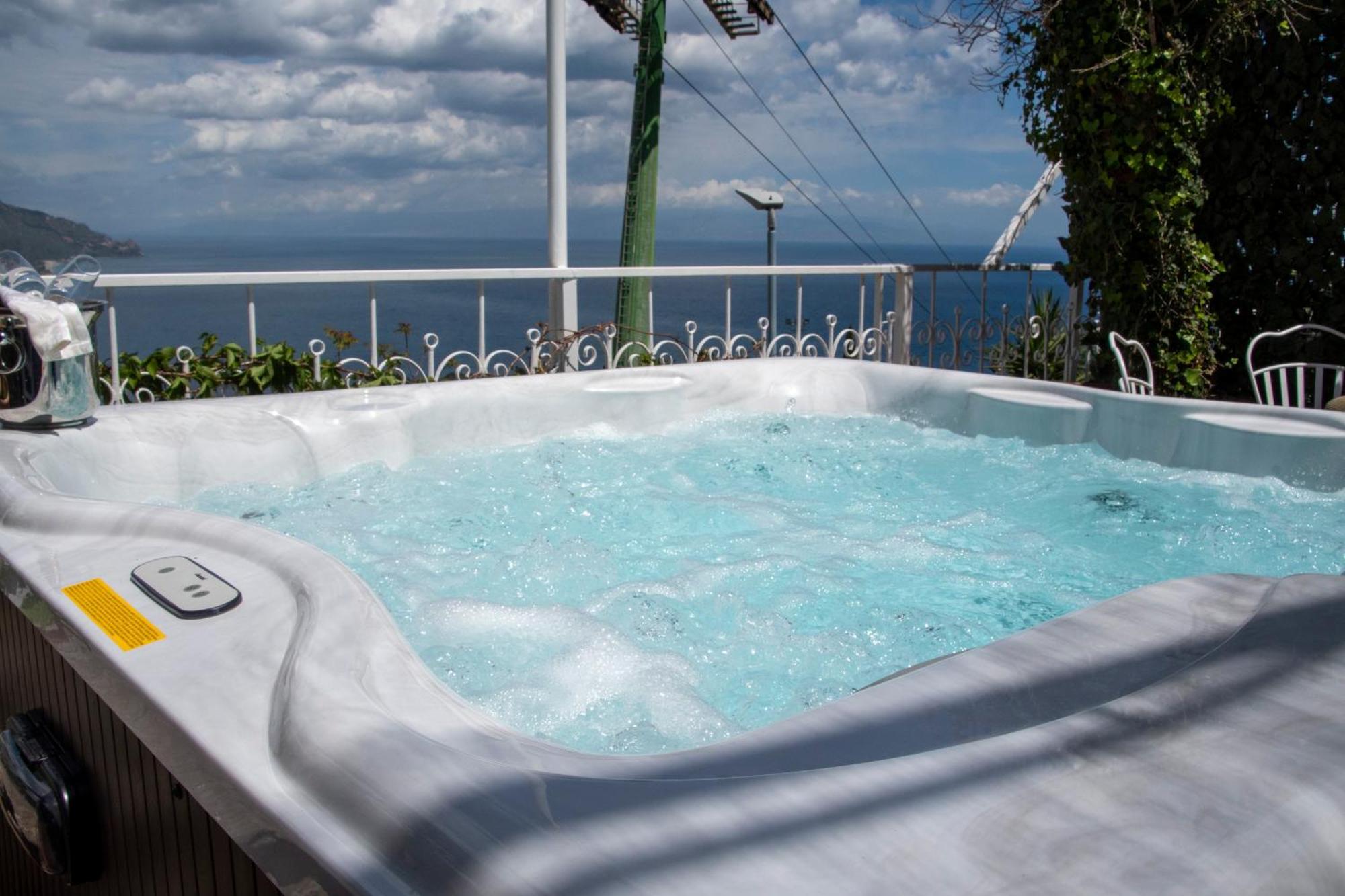 Dream View Suites Taormina Eksteriør billede