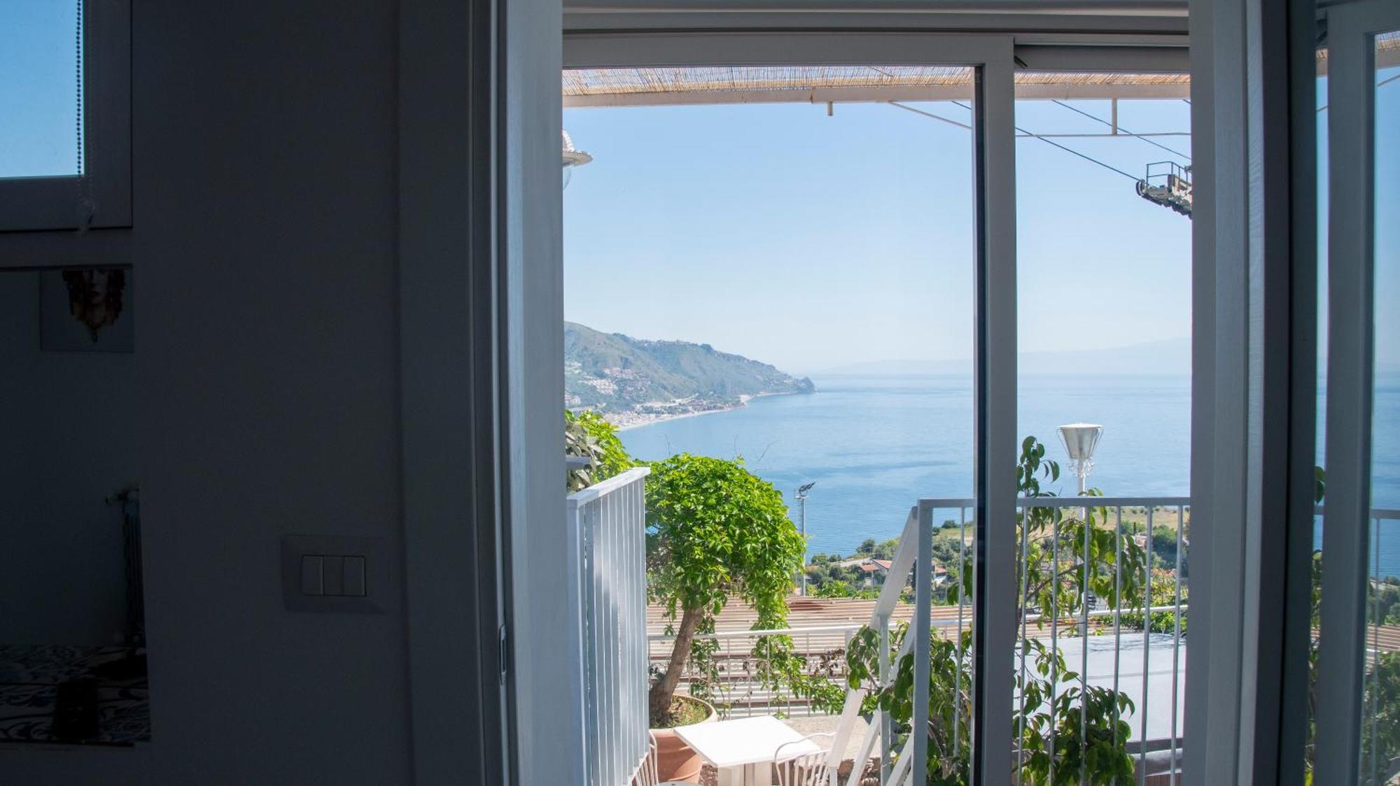 Dream View Suites Taormina Eksteriør billede